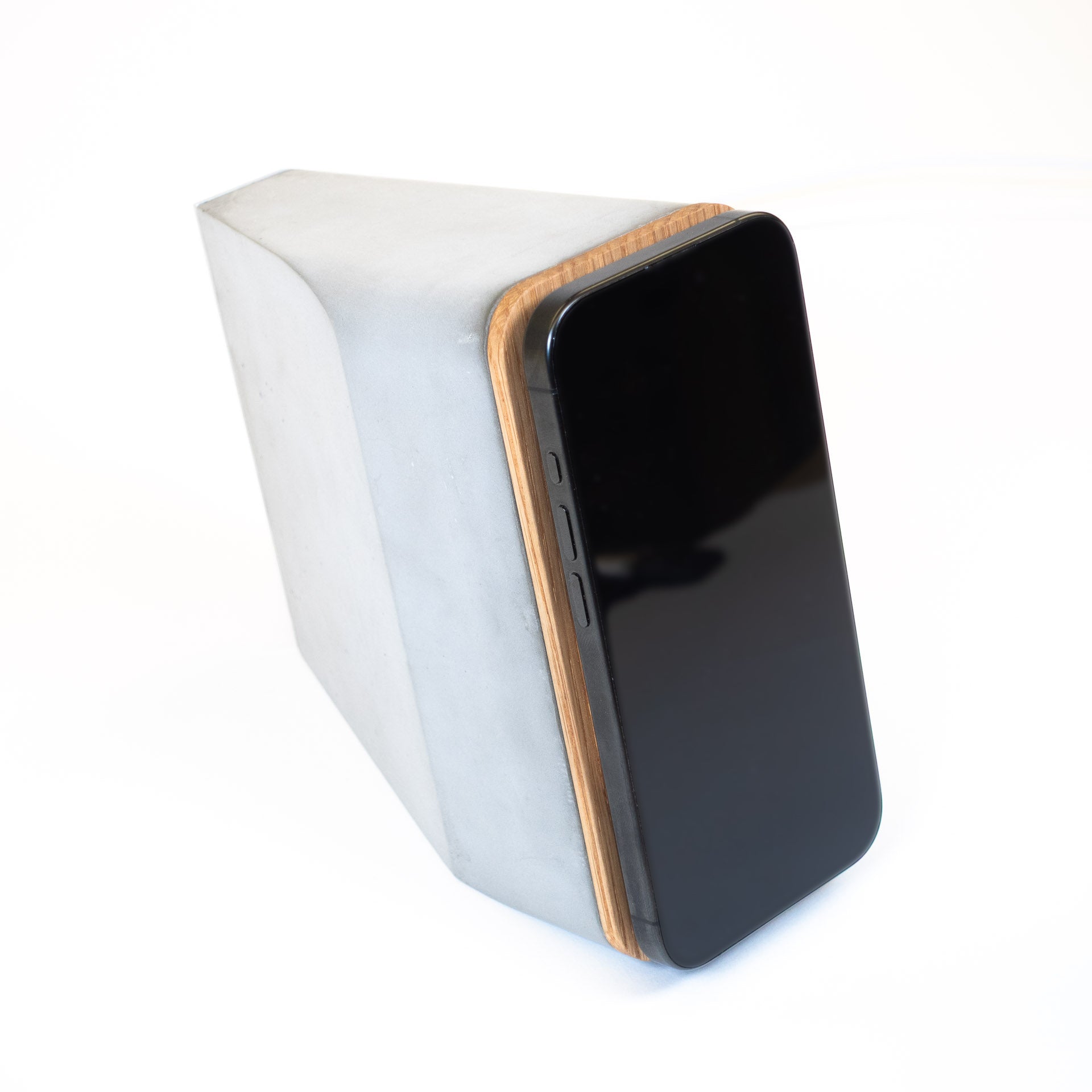 Side profile of MagSafe iPhone dock with Japandi Japanese and Scandinavian design