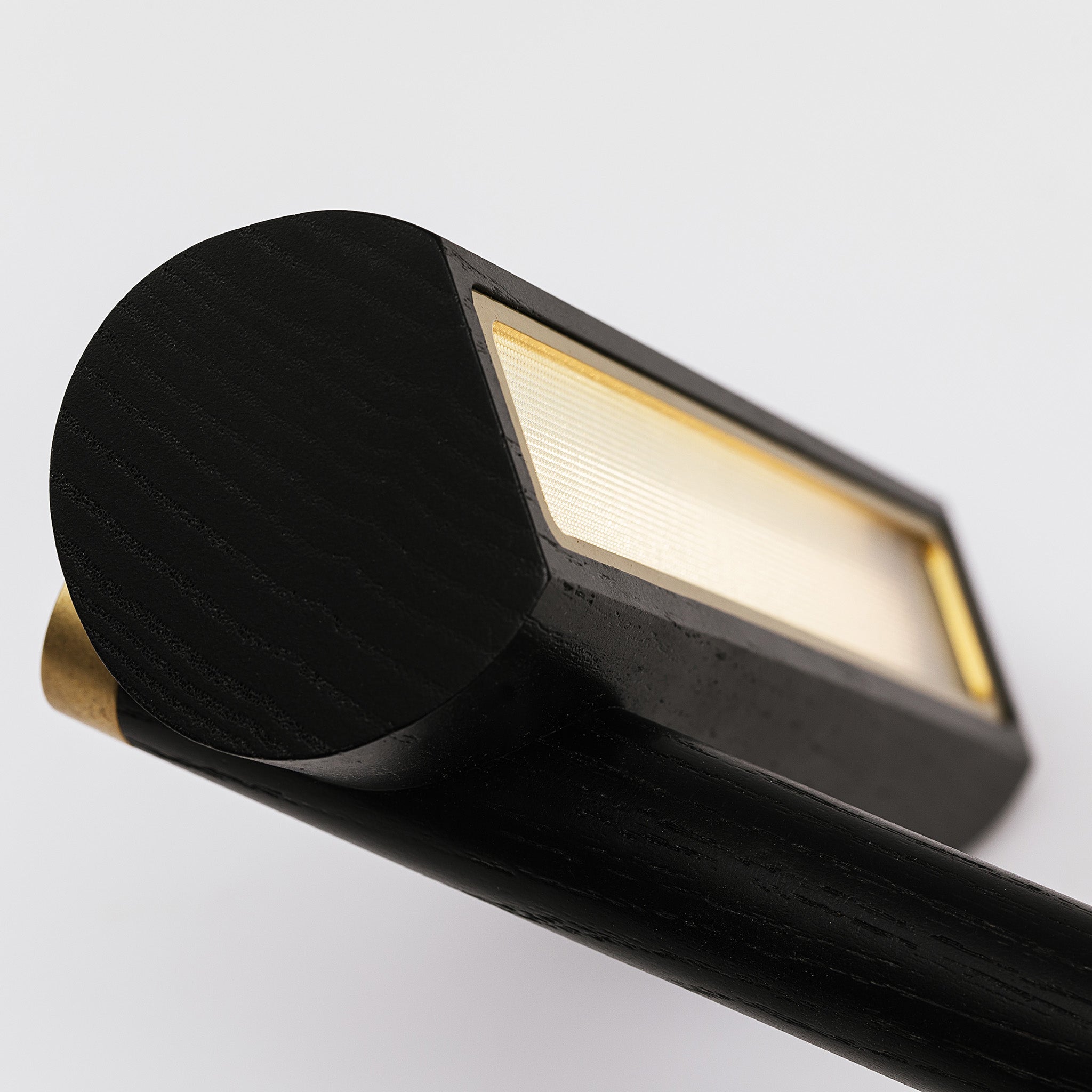 Knurl textured glass on the head of the desk lamp -black ash