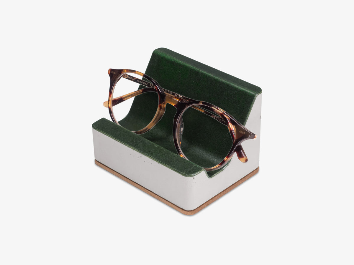 White Oak Glasses Rest, Italian Leather, with glasses, front-left view
