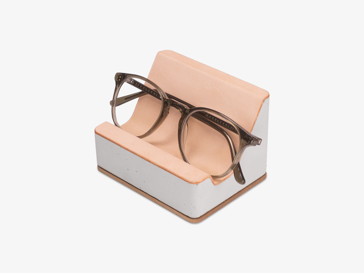 Glasses Rest — Veg Tan Leather / White Oak, in use