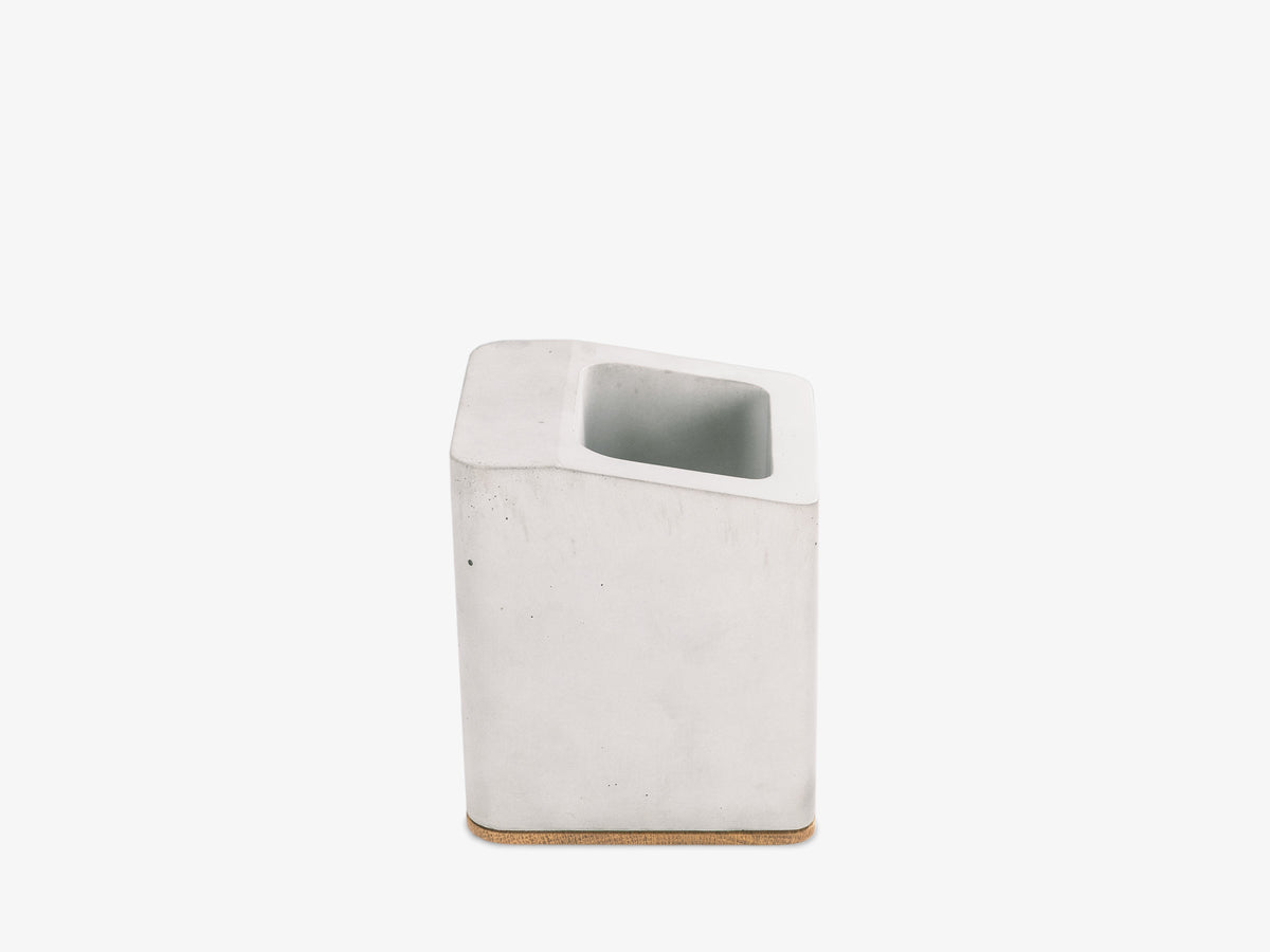 White Oak Pen Cup, object only, right view